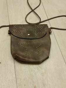 grey sling