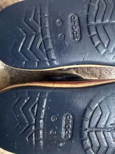 Navy Crocs Clogs with Stripe Detail