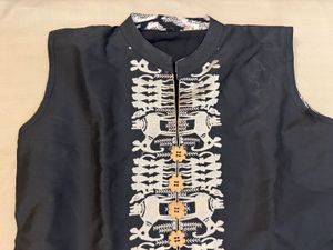 Embroidered Sleeveless Kurta with pants