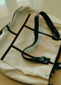 Stylish White &amp; Black Handbag