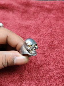 Skull Ring - Bold Statement Piece