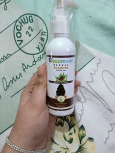 Weedmoss Herbal Shampoo