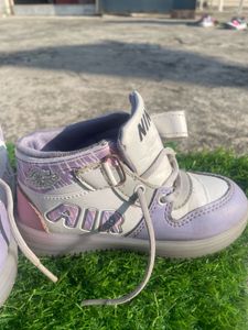 Nine Kids Sneakers/shoes
