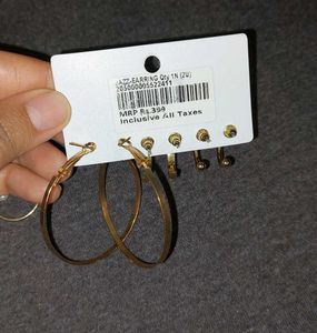 Jazz Gold Tone Hoop Earrings Set with 2 rings