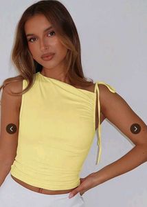 Butter Yellow pinteresty top