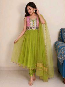 Vibrant Green & Pink Embroidered kurta Set