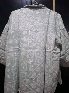 Stylish Paisley Print Shirt, size s
