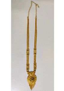 Elegant Gold Necklace