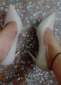 Beige Pointed-Toe Heels Fixed Price