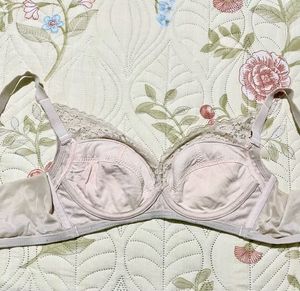 Comfortable Lace Trim Bra