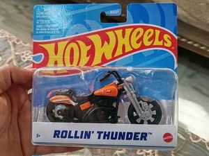 ROLLIN' THUNDER BULLET HOTWHEELS