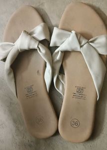 Bow Accent Flats