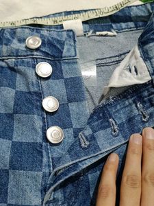 H&amp;M Checkerboard Slit Jeans