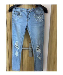 ⭐️clearance sale⭐️Coverstory pearl Ripped Jeans