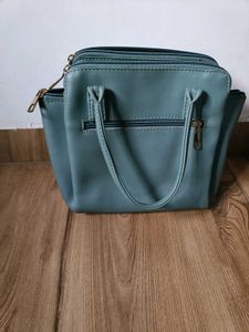 BAGGIT -Boggs Handbag - Stylish Everyday Bag