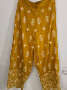 Heeposh Full Chikankari Kurta Pant Set