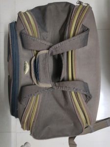 Strong Trolly Bag With Miner Flaws
