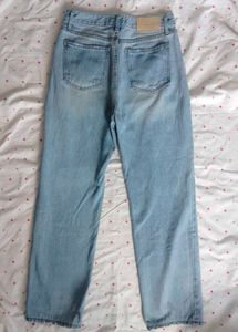 Light Wash High Waisted Jeans
