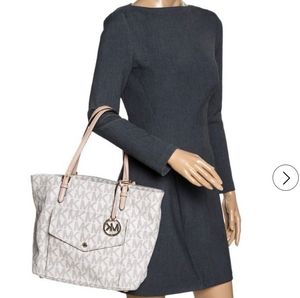 Authentic Michael Kors jet set Tote Bag