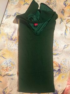 Elegant Green V-Neck Dress