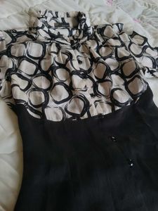Chic Patterned Blouse