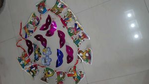 9 Party Masks &amp; 2 Birthday Banners