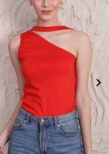 Chic Red Cutout Tank Top