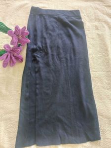 Chic Navy Blue Midi Skirt with Slit