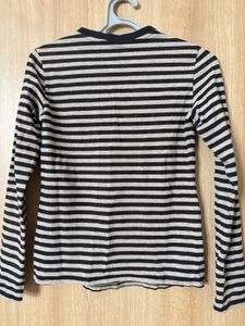 Chic fitted striped top