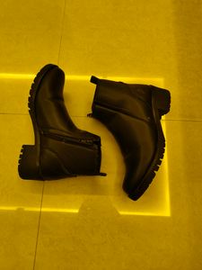 Black Boots