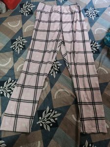2 t shirts 1 pyjama