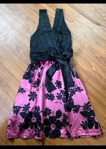 Chic Black &amp; Pink Floral Halter Dress