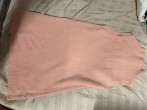 S sizePeach Ribbed Mock Neck Sleeveless Top