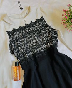 Chic Black Lace Detail Dress