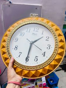 Elegant Gold Wall Clock