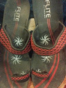 Flite Women Slippers