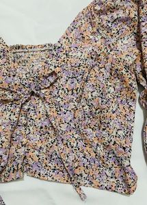 Balloon Sleeves Crop Top