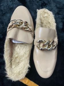 Chain Detail Fur Lined Loafers