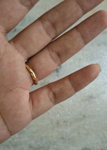 Chic V-Shape Ring with Sparkle