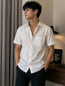 Men's Classic Short-Sleeve Shirt