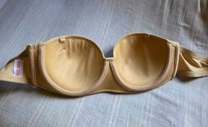 Strapless Bra with Detachable Straps