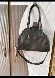 Chic Quilted Black Handbag