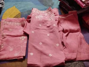 Pink Embroidered Kurta Set(new)