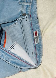 Levi's Light Wash Denim Jeans