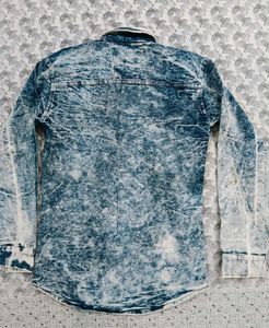 Mens denim shirt with free gift.