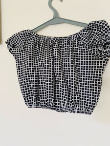 Chic Black &amp; White Checkered Blouse