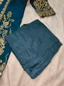 Price Drop❗Exquisite Teal pakistani suit