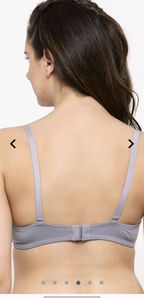 Quttos Seamless T-Shirt Bra with Adjustable Straps