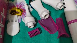 NOVA sensitive bikini trimmer