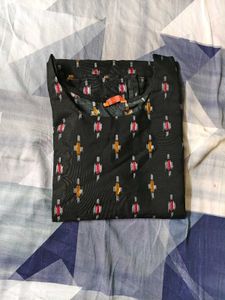 Women's Black Ikat Print Straight Kurti